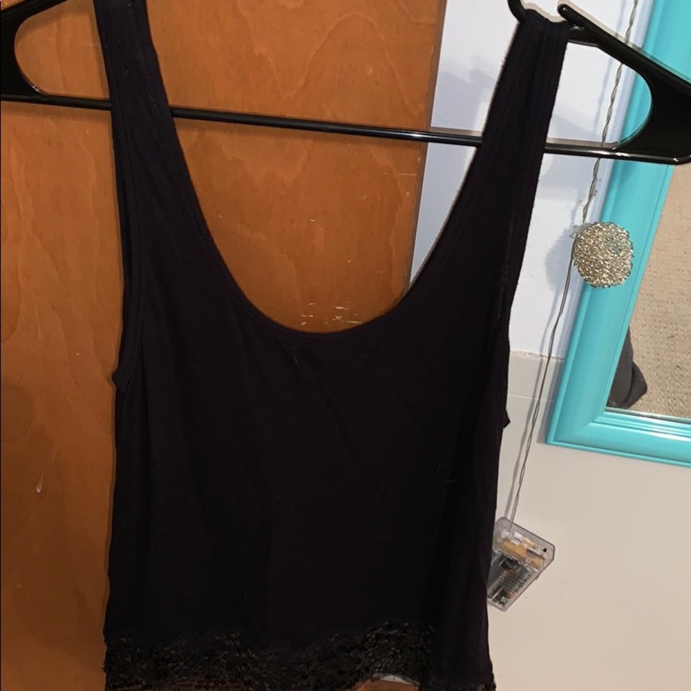 Tank - Picture 4 of 4